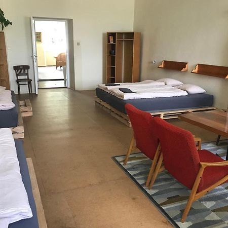 Nezamek Hotel Hartmanice  Bagian luar foto