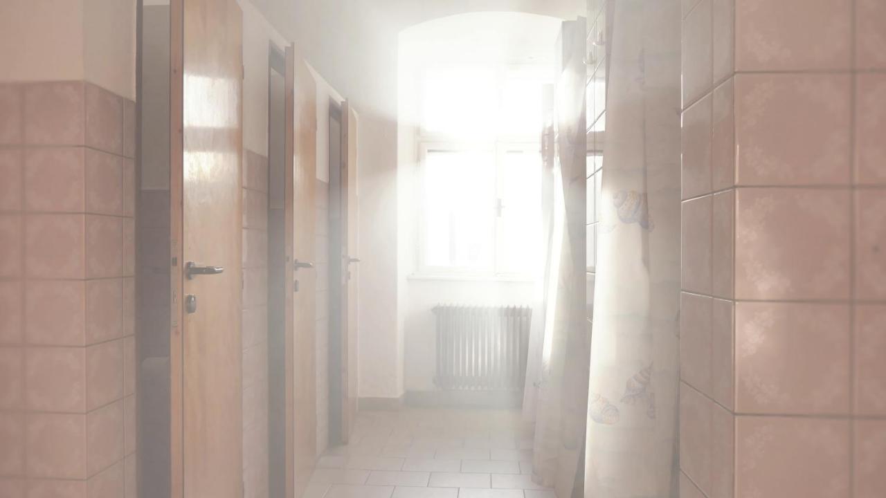 Nezamek Hotel Hartmanice  Bagian luar foto