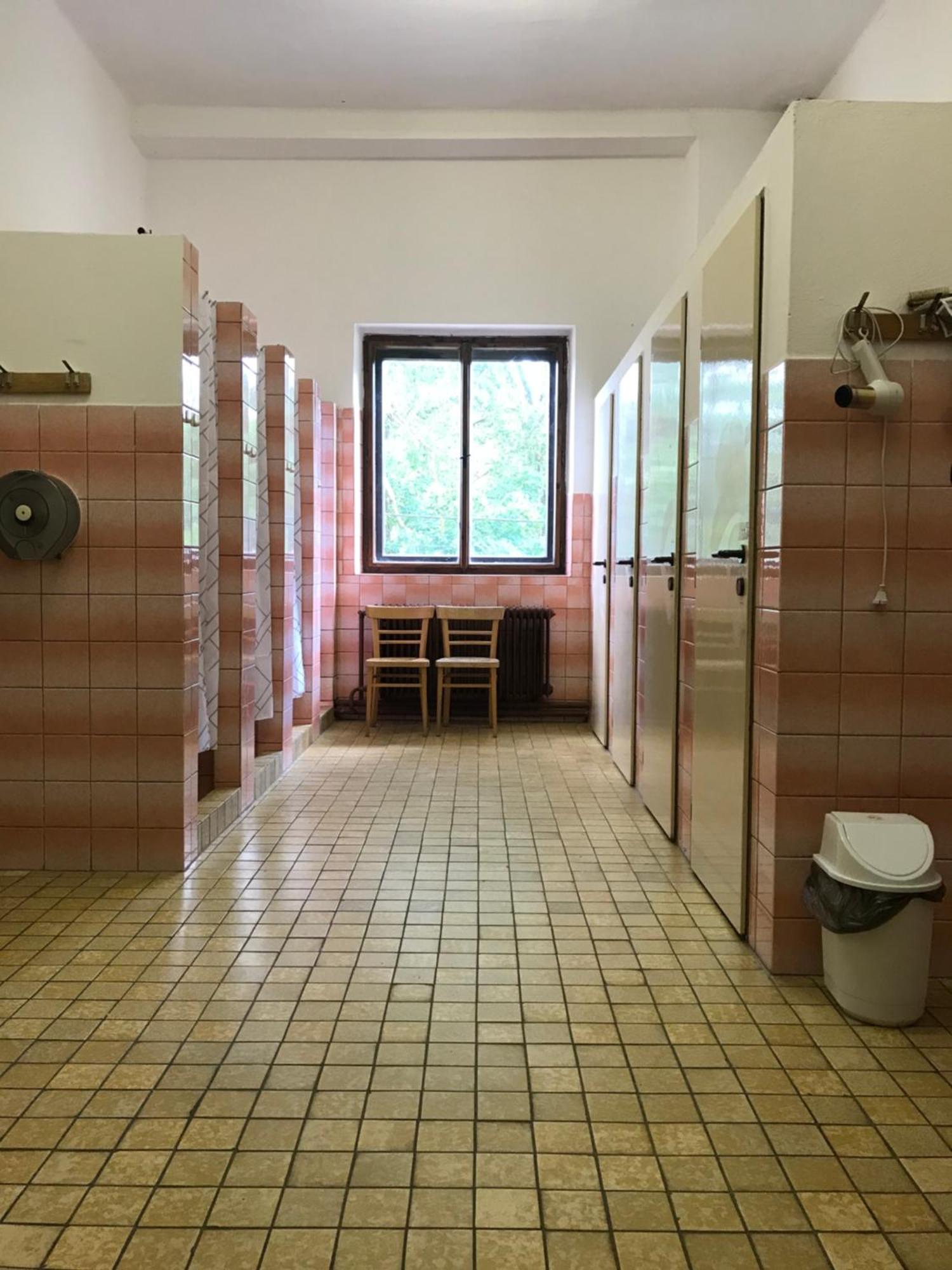 Nezamek Hotel Hartmanice  Bagian luar foto